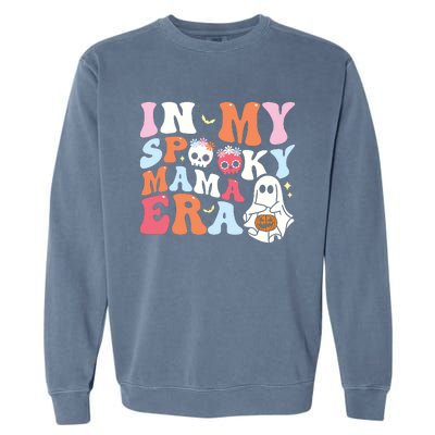 Groovy In My Spooky Mama Era Ghost Halloween Floral Mom Garment-Dyed Sweatshirt