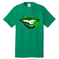 Green Lips Biting Leopard Irish Costume Happy St Patrick's Day Tall T-Shirt