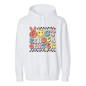 Groovy Last Day Of School Peace Out Kindergarten Garment-Dyed Fleece Hoodie