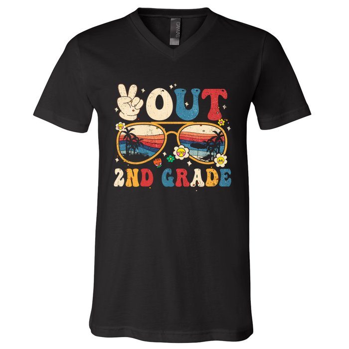 Groovy Last Day Of School Peace Out 2nd Grade V-Neck T-Shirt