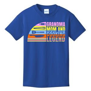 Grandma Mom And Cooking Legend Cook Cooking And Chef Gift Kids T-Shirt