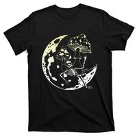 Goblincore Moon Aesthetic Mushroom Skeleton T-Shirt