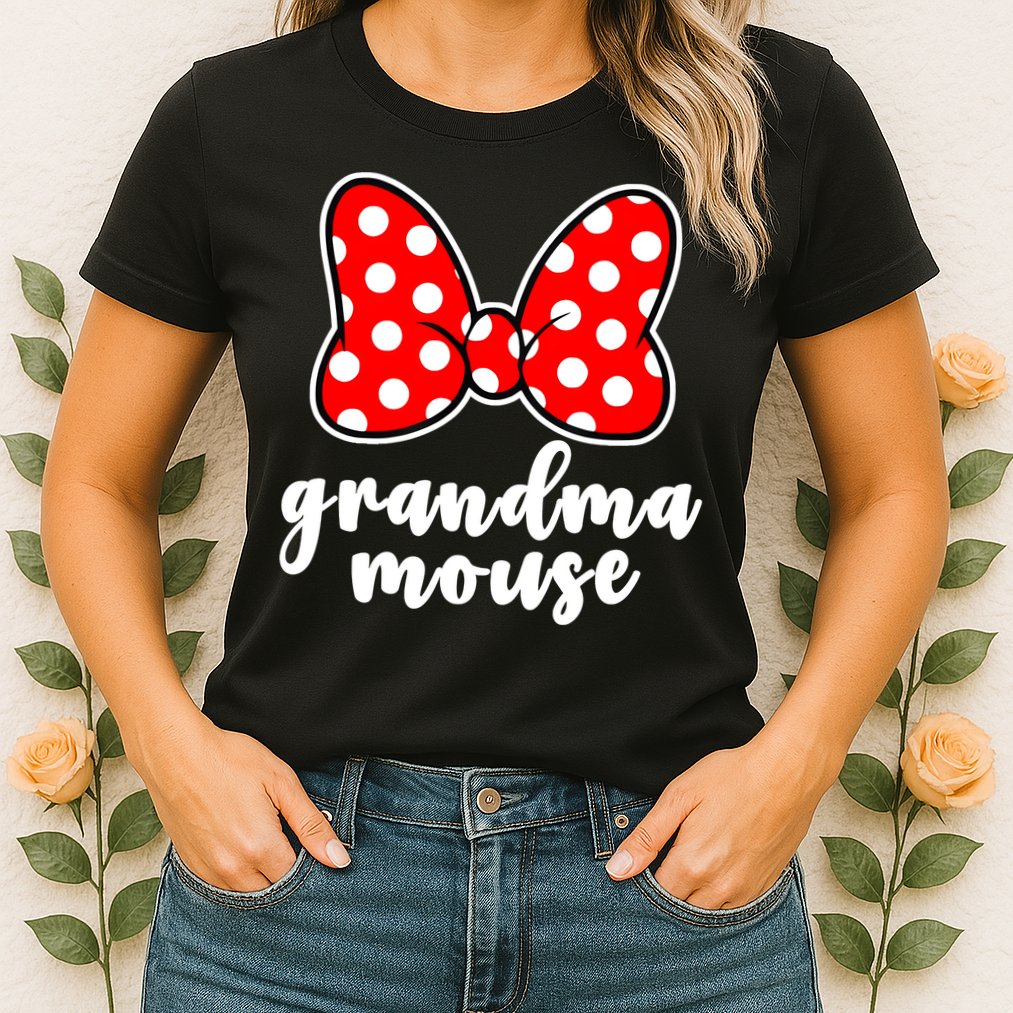 Grandma Mouse Family Vacation Funny Grandma Mouse Womens T-Shirt