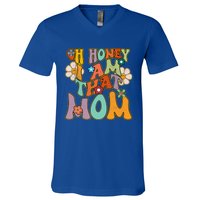 Groovy Mother Hippie Flower Oh Honey I Am That Mom Gift V-Neck T-Shirt