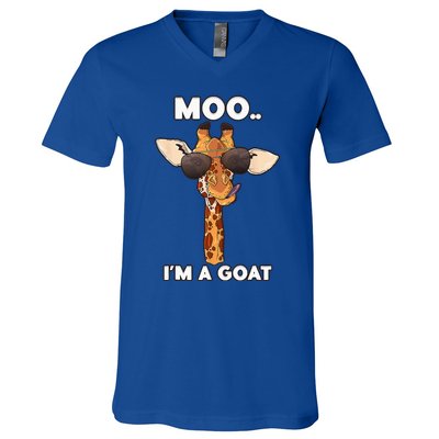 Giraffe Moo Im A Goat Farm Zoo Animal Giraffe Lover V-Neck T-Shirt