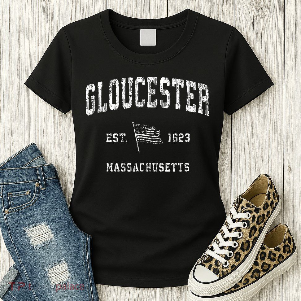 Gloucester Massachusetts Ma Vintage Us Flag Womens T-Shirt