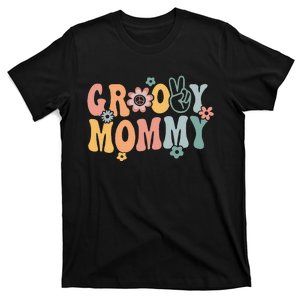 Groovy Mommy Retro Mom Matching Family 1st Birthday T-Shirt