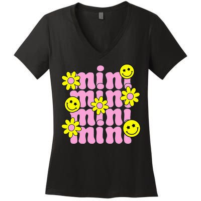 Groovy Mini Retro Flower Happy Mother's Day Family Women's V-Neck T-Shirt