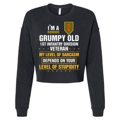 Grumpy Old 1st Infantry Division Veteran Father Day Cropped Pullover Crew