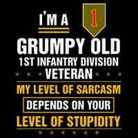 Grumpy Old 1st Infantry Division Veteran Father Day Cropped Pullover Crew