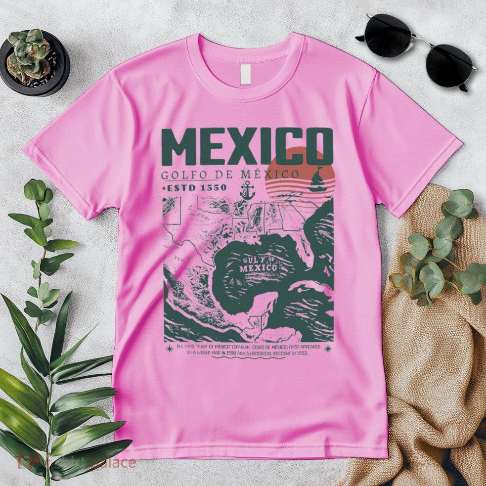 Gulf Of Mexico 1550 Historic Map Premium T-Shirt