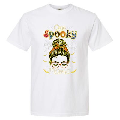 Groovy One Spooky Mama Messy Bun Witch Mom Halloween Garment-Dyed Heavyweight T-Shirt