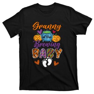 Granny Of The Brewing Baby Cute Pumpkin Funny Halloween T-Shirt