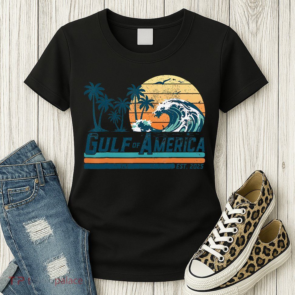 Gulf Of US America Est 2025 Retro Vintage Beach Womens T-Shirt