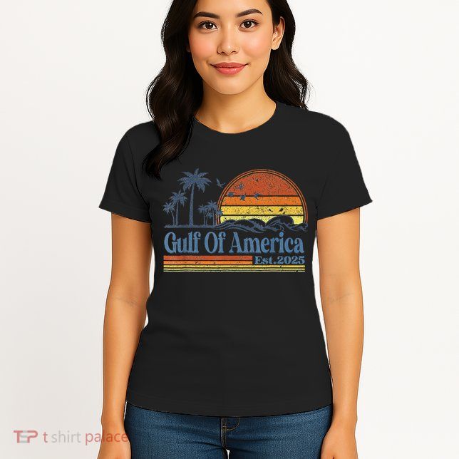 Gulf Of Us America Est 2025 Retro Vintage Beach Women's T-Shirt