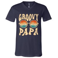 Groovy Papa 70s Aesthetic Nostalgia 1970S Retro Groovy Dad V-Neck T-Shirt