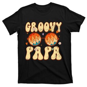 Groovy Papa 70s Aesthetic 1970's Retro Dad Father's Day T-Shirt