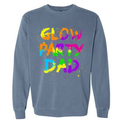 Glow Party Dad Splatter Effect 80 Birthday Party Garment-Dyed Sweatshirt