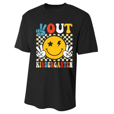 Groovy Peace Out Kindergarten Graduation Last Day Of School Performance Sprint T-Shirt