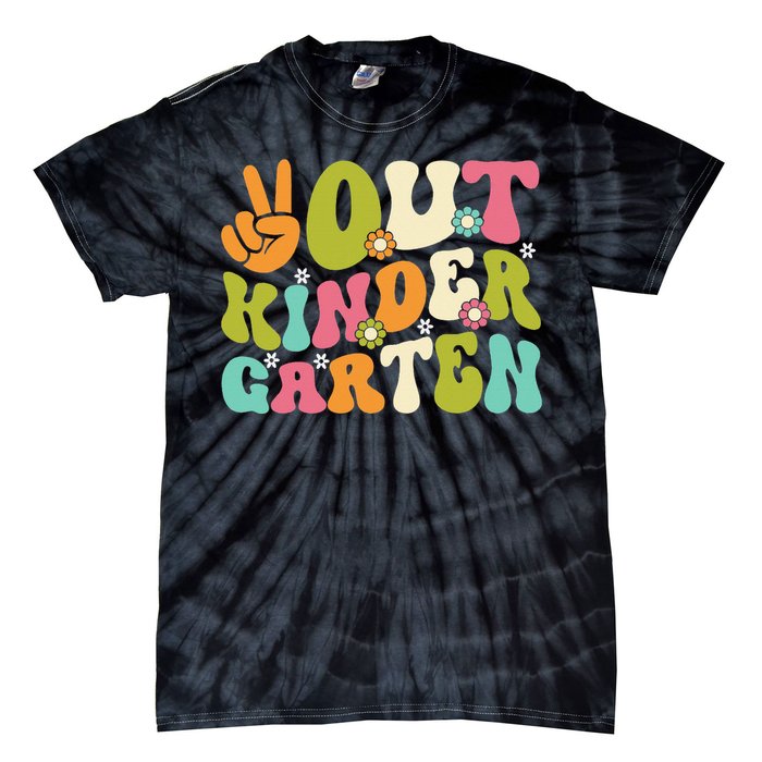 Groovy Peace Out Kindergarten Teacher Last Day Of School Tie-Dye T-Shirt