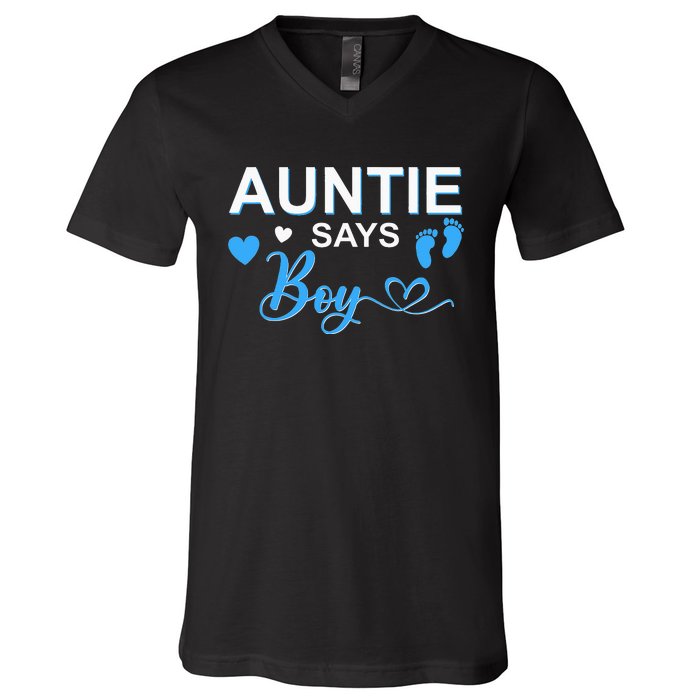 Gender reveal Auntie says matching family baby party V-Neck T-Shirt