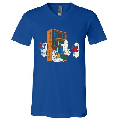 Ghosts Reading Books Teacher Halloween Librarian Boooks V-Neck T-Shirt