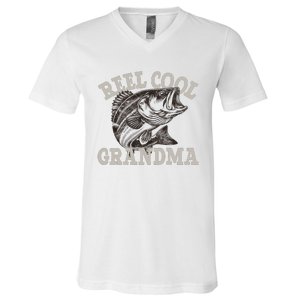 Grandma Reel Cool Funny Fishing Fish Bass Fly Fishing V-Neck T-Shirt