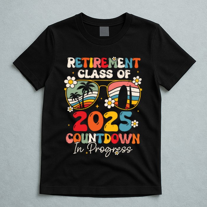 Groovy Retirement Class Of 2025 Countdown In Progress T-Shirt