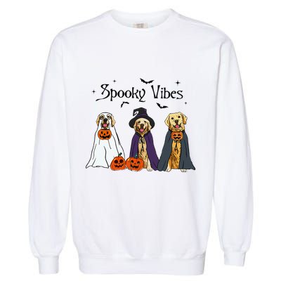 Golden Retriever Ghost Dogs Halloween Dog Witch Spooky Vibes Garment-Dyed Sweatshirt