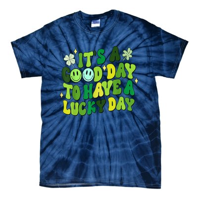 Green Retro Groovy St Patricks Day Party Tie-Dye T-Shirt