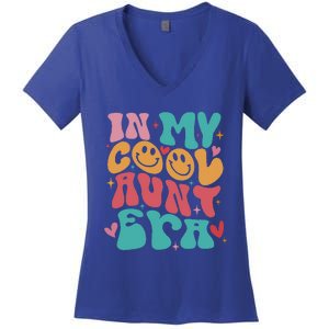 Groovy Retro In My Cool Aunt Era Cool Gifts For Auntie Women's V-Neck T-Shirt