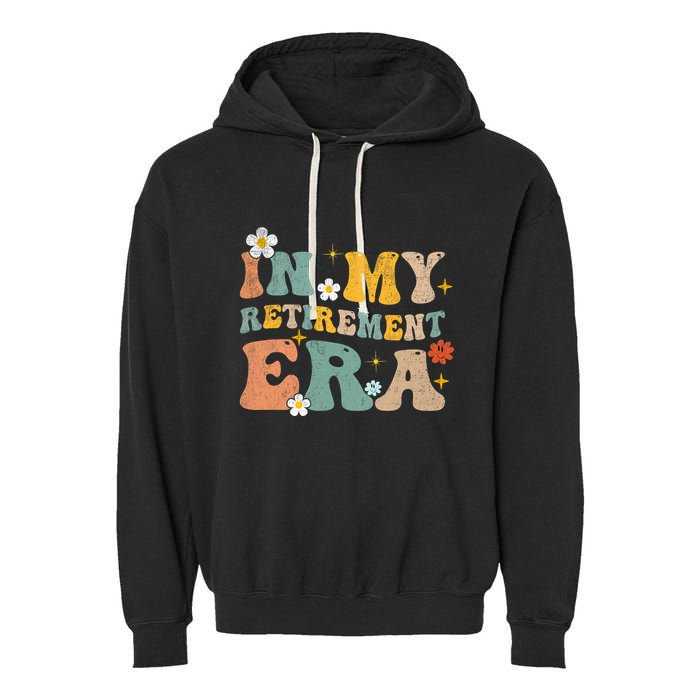 Groovy Retro In My Retiret Era Funny Retired 2025 Garment-Dyed Fleece Hoodie
