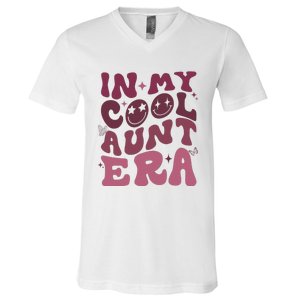 Groovy Retro In My Cool Aunt Era Cool Gifts For Auntie V-Neck T-Shirt