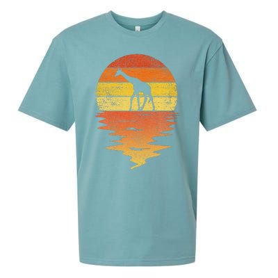 Giraffe Retro Sunset 70s Vintage Giraffe Sueded Cloud Jersey T-Shirt