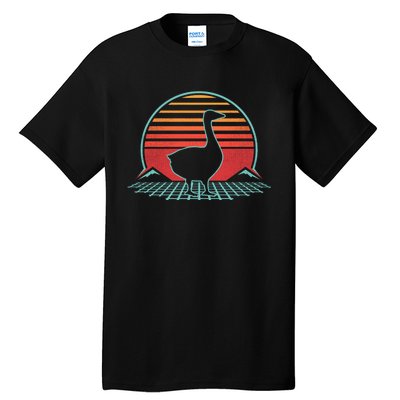 Goose Retro Vintage 80s Style Animal Lover Gift Tall T-Shirt