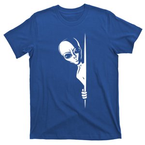 Graphic Staring Alien Ufo Science Fiction Funny Scary Gift T-Shirt