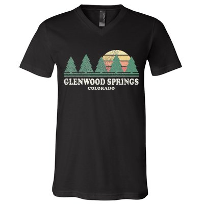 Glenwood Springs Co Vintage Throwback Retro 70s Design V-Neck T-Shirt