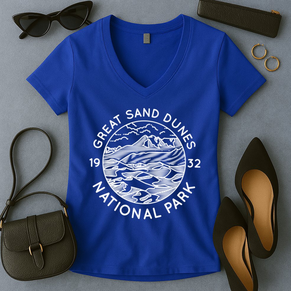 Great Sand Dunes National Park Cool White Line Art Outdoor Great Gift Women's V-Neck T-Shirt