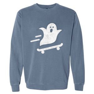 Ghost Skate Halloween Skateboarding Spooky Skateboard Funny Cute Gift Garment-Dyed Sweatshirt