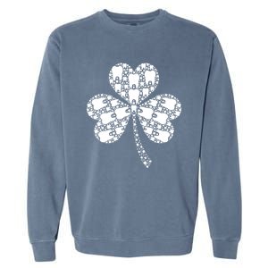 Green Shamrock Irish Dentist Tooth St Patrick's Day Dental Gift Garment-Dyed Sweatshirt