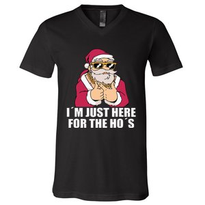 Gangsta Santa Im just here for the Hos Cool Xmas Christmas V-Neck T-Shirt