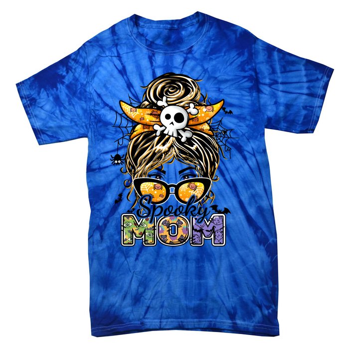 Groovy Spooky Mom Messy Bun Witch Mom Halloween Cool Gift Tie-Dye T-Shirt