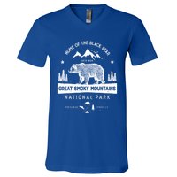 Great Smoky Mountains National Park Gift Bear Vintage Gift V-Neck T-Shirt