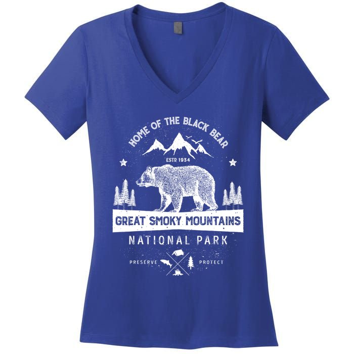 Great Smoky Mountains National Park Gift Bear Vintage Gift Women's V-Neck T-Shirt