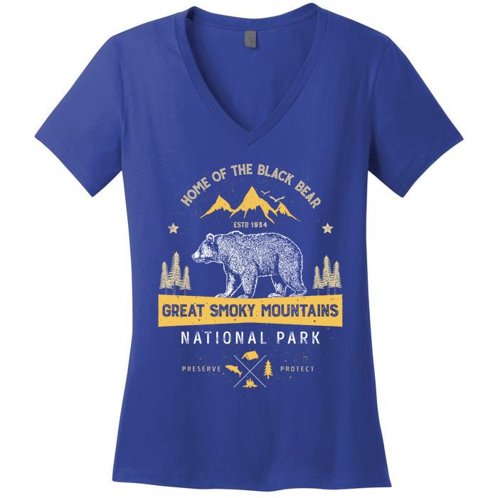 Great Smoky Mountains Cool Gift National Park Bear Vintage Women's V-Neck T-Shirt