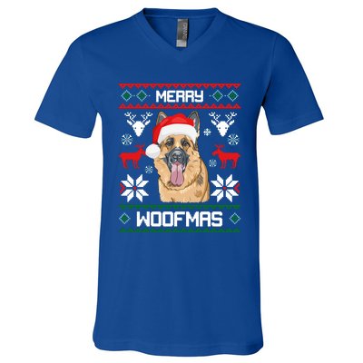 Ger Shepherd Merry Woofmas Cool Gift Christmas Dog Gift V-Neck T-Shirt