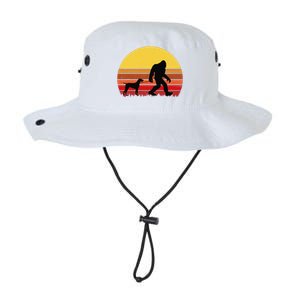 German Shorthaired Pointer Funny Retro Dog Design Legacy Cool Fit Booney Bucket Hat