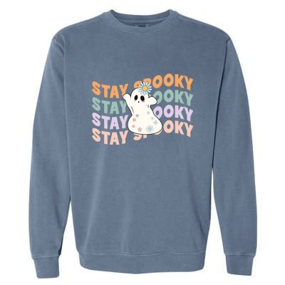 Groovy Stay Spooky Vibes Retro Floral Ghost Hippie Halloween Garment-Dyed Sweatshirt