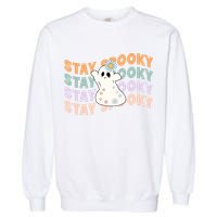 Groovy Stay Spooky Vibes Retro Floral Ghost Hippie Halloween Garment-Dyed Sweatshirt