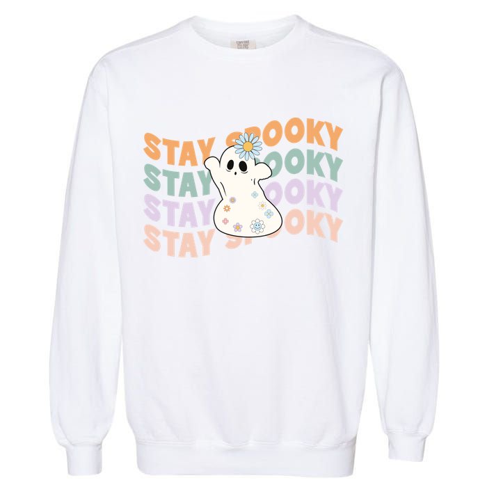 Groovy Stay Spooky Vibes Retro Floral Ghost Hippie Halloween Garment-Dyed Sweatshirt